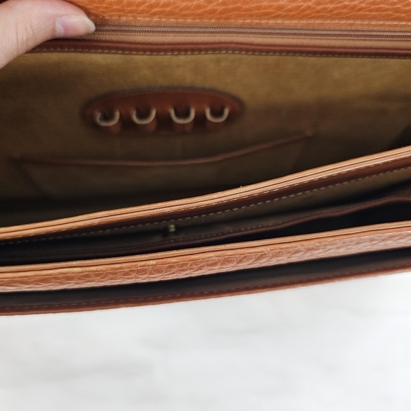 Vintage Dooney & Bourke camel brown leather folio briefcase with lock and key - Picture 16 of 16